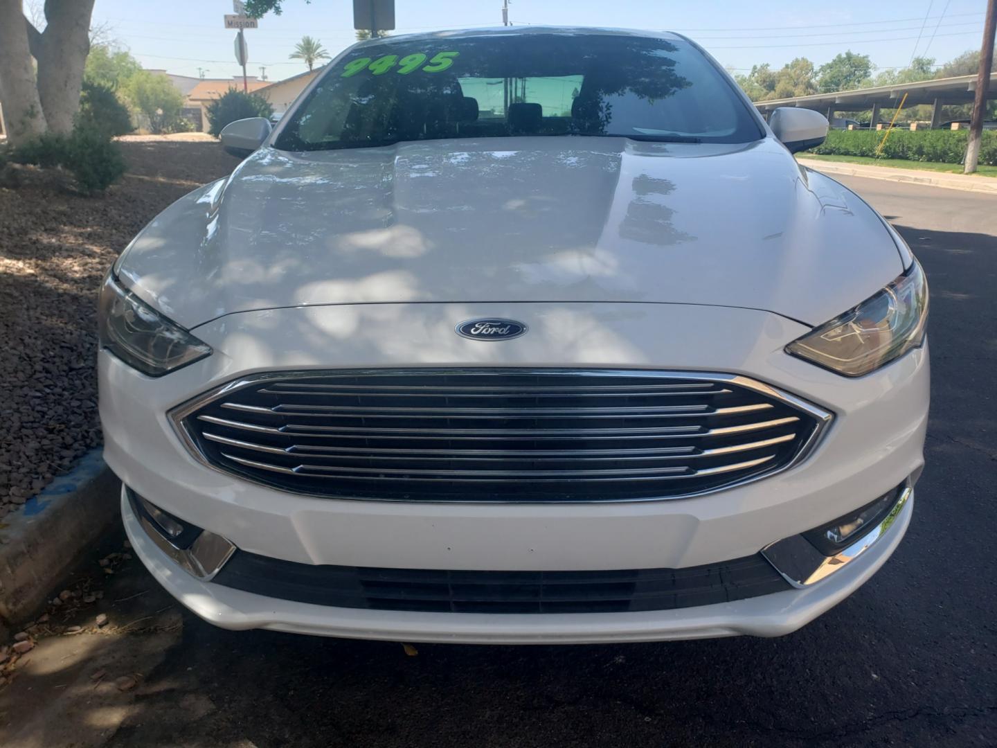 2017 WHITE /black Ford Fusion Hybrid SE hybrid (3FA6P0LUXHR) with an 2.4L L4 DOHC 16V engine, 6-Speed Automatic transmission, located at 323 E Dunlap Ave., Phoenix, AZ, 85020, (602) 331-9000, 33.567677, -112.069000 - 2017 Ford Fusion Hybrid SE,......EXCELLENT condition, A Real Must See!!.... No accidents, Power everything, Stereo/cd player, Phone sync, Bluetooth, Satellite compatible, Ice cold ac, Clean Black interior with Black cloth seats in near perfect condition, power windows, power door locks, Gorgeous tin - Photo#1